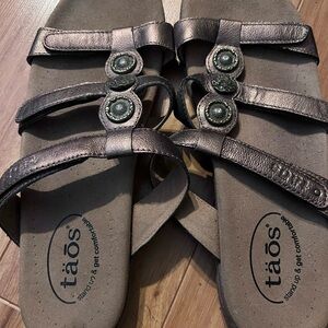 Taos Metallic Sandals